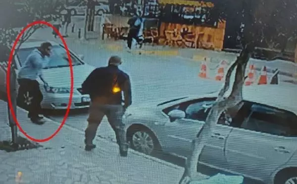 İZMİR ÇAYINI BİTİRİP, KAÇIRILAN TAKSİSİNİN PEŞİNE DÜŞTÜ İZMİR ÇAYINI BİTİRİP, KAÇIRILAN TAKSİSİNİN PEŞİNE DÜŞTÜ