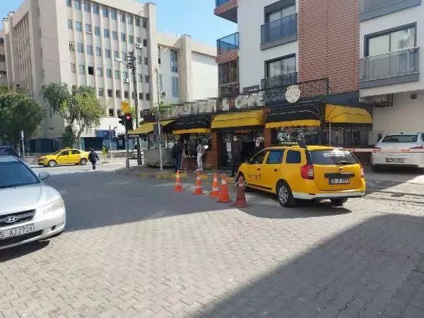 İZMİR ÇAYINI BİTİRİP, KAÇIRILAN TAKSİSİNİN PEŞİNE DÜŞTÜ İZMİR ÇAYINI BİTİRİP, KAÇIRILAN TAKSİSİNİN PEŞİNE DÜŞTÜ