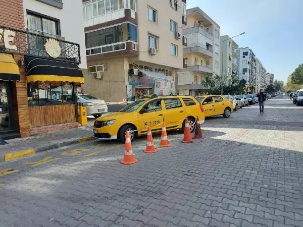 İZMİR ÇAYINI BİTİRİP, KAÇIRILAN TAKSİSİNİN PEŞİNE DÜŞTÜ İZMİR ÇAYINI BİTİRİP, KAÇIRILAN TAKSİSİNİN PEŞİNE DÜŞTÜ