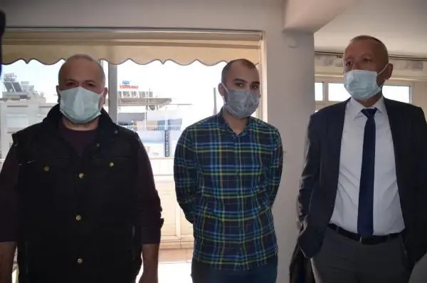 Son dakika haber | CHP Nazilli İlçe Başkanlığı'na asılan pankartı polis kaldırdı Son dakika haber | CHP Nazilli İlçe Başkanlığı'na asılan pankartı polis kaldırdı