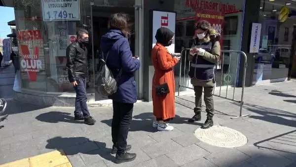 Son dakika haber! SAMSUN EN ÇOK VAKA GÖRÜLEN SAMSUN'DA SOKAKLARDA İNSAN YOĞUNLUĞU Son dakika haber! SAMSUN EN ÇOK VAKA GÖRÜLEN SAMSUN'DA SOKAKLARDA İNSAN YOĞUNLUĞU