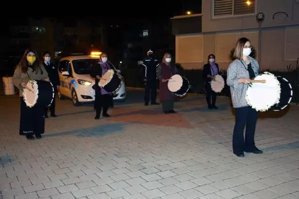 MERSİN ERDEMLİLERİ SAHURA, 33 KADINDAN OLUŞAN RİTİM GRUBU KALDIRIYOR MERSİN ERDEMLİLERİ SAHURA, 33 KADINDAN OLUŞAN RİTİM GRUBU KALDIRIYOR