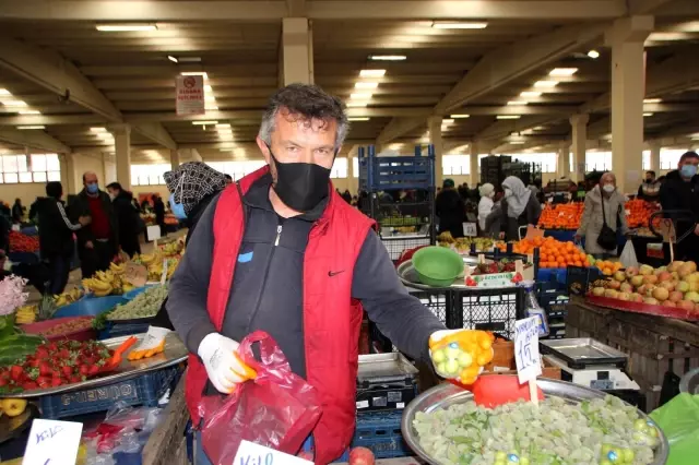 Eriğin tanesi 2 liradan satılıyor Eriğin tanesi 2 liradan satılıyor