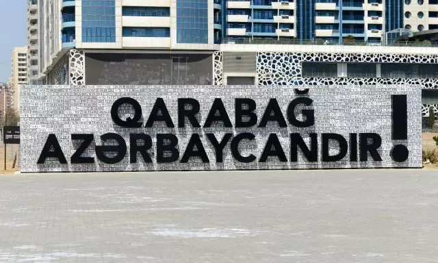 - Ermenistan ordusundan ele geçirilen askeri araçlar Askeri Ganimet Parkı'nda sergileniyor - Ermenistan ordusundan ele geçirilen askeri araçlar Askeri Ganimet Parkı'nda sergileniyor