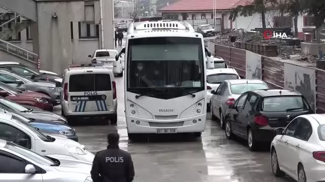 Son dakika haberleri | FETÖ'nün yeniden yapılanma operasyonunda 15 şüpheliden 14'ü serbest Son dakika haberleri | FETÖ'nün yeniden yapılanma operasyonunda 15 şüpheliden 14'ü serbest