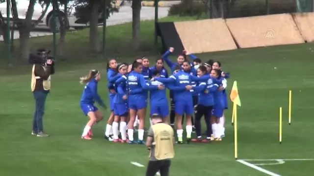 Futbol: Tokyo Olimpiyatları kadınlar kıtalararası play-off Futbol: Tokyo Olimpiyatları kadınlar kıtalararası play-off