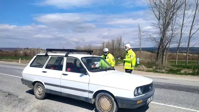 Hisarcık'ta emniyet kemeri uygulaması Hisarcık'ta emniyet kemeri uygulaması