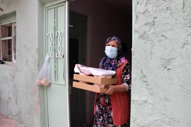 İftar sofraları Yunusemre'yle bereketleniyor İftar sofraları Yunusemre'yle bereketleniyor