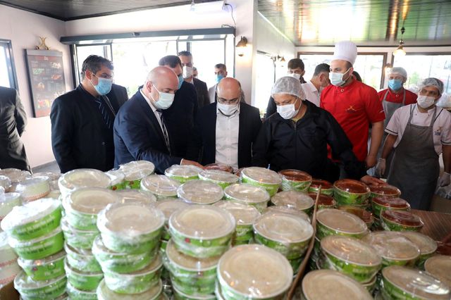 ihtiyac sahipleri ramazan da sicak yemeksiz 3 14063032 o