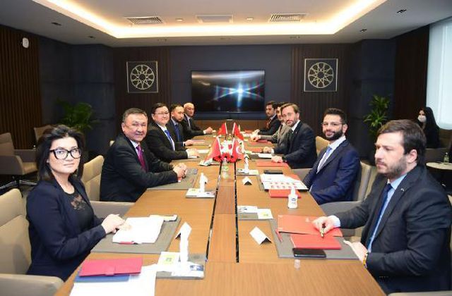iletisim baskani altun kirgizistan kultur bak 2 14063310 o