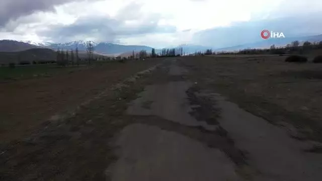 İlk yerli ve milli uçakların iniş yaptığı havaalanı yeniden faaliyete geçiyor İlk yerli ve milli uçakların iniş yaptığı havaalanı yeniden faaliyete geçiyor