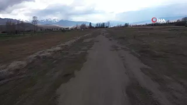 İlk yerli ve milli uçakların iniş yaptığı havaalanı yeniden faaliyete geçiyor İlk yerli ve milli uçakların iniş yaptığı havaalanı yeniden faaliyete geçiyor