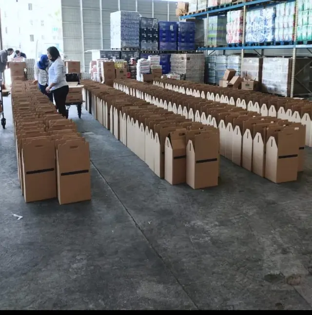 Kuşadası Belediyesi'nden 4 bin aileye Ramazan yardımı Kuşadası Belediyesi'nden 4 bin aileye Ramazan yardımı