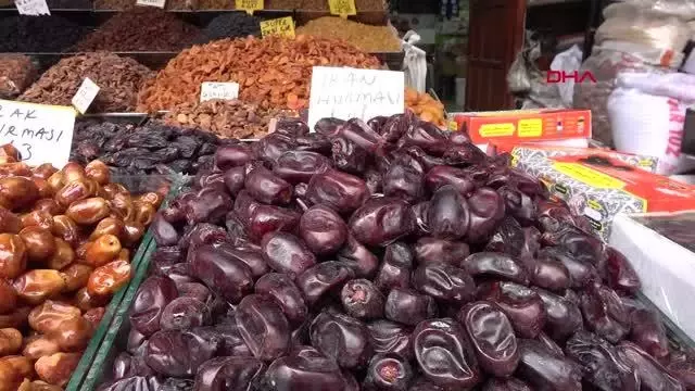 MERSİN ERDEMLİLERİ SAHURA, 33 KADINDAN OLUŞAN RİTİM GRUBU KALDIRIYOR MERSİN ERDEMLİLERİ SAHURA, 33 KADINDAN OLUŞAN RİTİM GRUBU KALDIRIYOR