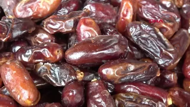 MERSİN ERDEMLİLERİ SAHURA, 33 KADINDAN OLUŞAN RİTİM GRUBU KALDIRIYOR MERSİN ERDEMLİLERİ SAHURA, 33 KADINDAN OLUŞAN RİTİM GRUBU KALDIRIYOR