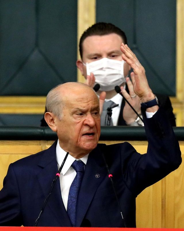 mhp lideri bahceli 104 amiralin imza attigi 5 14062751 o