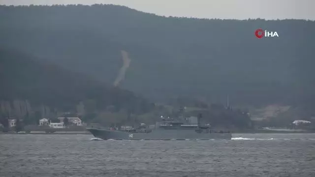 Son dakika... Rus savaş gemisi 'Novocherkassk' Çanakkale Boğazı'ndan geçti Son dakika... Rus savaş gemisi 'Novocherkassk' Çanakkale Boğazı'ndan geçti