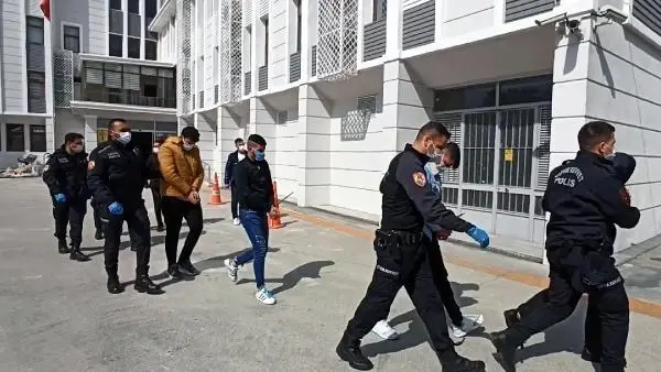 MERSİN SAHTE BAHİS KUPONU İLE DOLANDIRICILIĞA 9 GÖZALTI MERSİN SAHTE BAHİS KUPONU İLE DOLANDIRICILIĞA 9 GÖZALTI