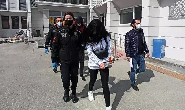 MERSİN SAHTE BAHİS KUPONU İLE DOLANDIRICILIĞA 9 GÖZALTI MERSİN SAHTE BAHİS KUPONU İLE DOLANDIRICILIĞA 9 GÖZALTI