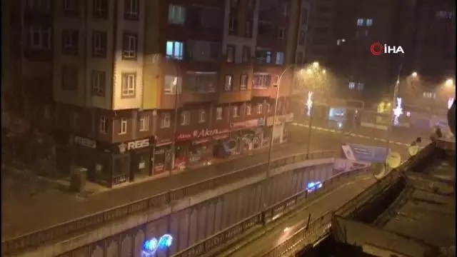 Sahur vakti etkili olan kar yağışı Erzurumluları şaşırttı