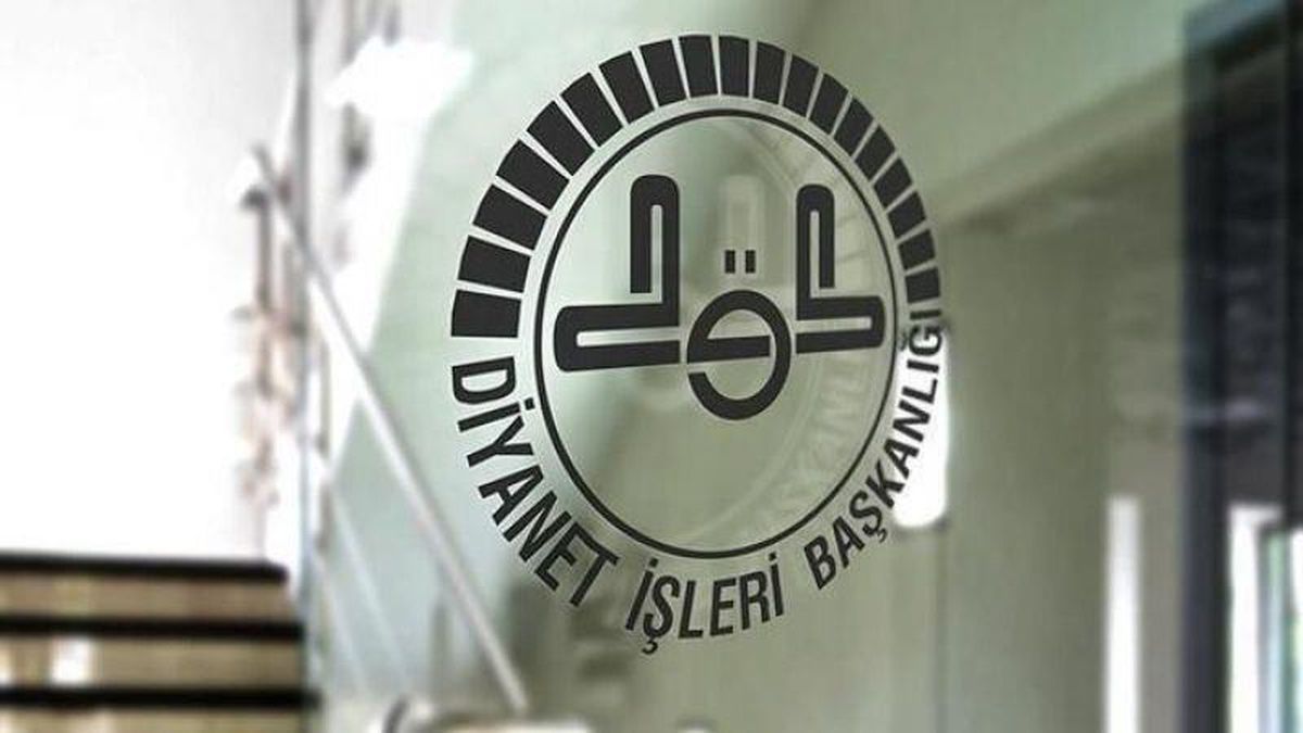 Sahurda ezan başlayınca ağızdaki lokma yenir mi? Diyanet fetvaları!