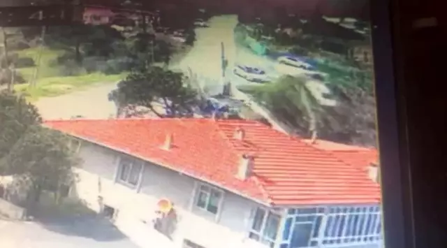 Sarıyer'de dönüş yapan genç sürücü kayalıklardan aşağı uçtu Sarıyer'de dönüş yapan genç sürücü kayalıklardan aşağı uçtu