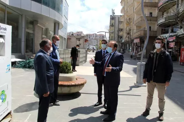 Son dakika haberi: Şırnak Valisi Pehlivan, Kovid-19 tedbirlerine uyan esnafa 'örnek işletme' belgesi verdi Son dakika haberi: Şırnak Valisi Pehlivan, Kovid-19 tedbirlerine uyan esnafa 'örnek işletme' belgesi verdi