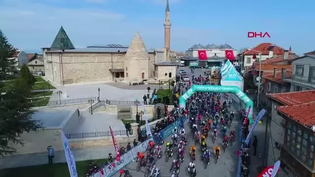 Son Dakika | SPOR 56'ncı Cumhurbaşkanlığı Türkiye Bisiklet Turu'nun Beyşehir-Alanya etabını Mark Cavendish kazandı Son Dakika | SPOR 56'ncı Cumhurbaşkanlığı Türkiye Bisiklet Turu'nun Beyşehir-Alanya etabını Mark Cavendish kazandı