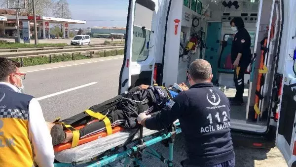 Tarlaya uçan araçta yaralandılar, kazanın şokuyla isimlerini hatırlamadılar Tarlaya uçan araçta yaralandılar, kazanın şokuyla isimlerini hatırlamadılar