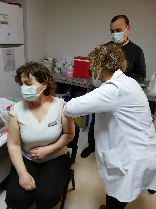 ANTALYA TURİZM ÇALIŞANININ AŞILANMASI, YURT DIŞI TANITIMDA KULLANILACAK ANTALYA TURİZM ÇALIŞANININ AŞILANMASI, YURT DIŞI TANITIMDA KULLANILACAK