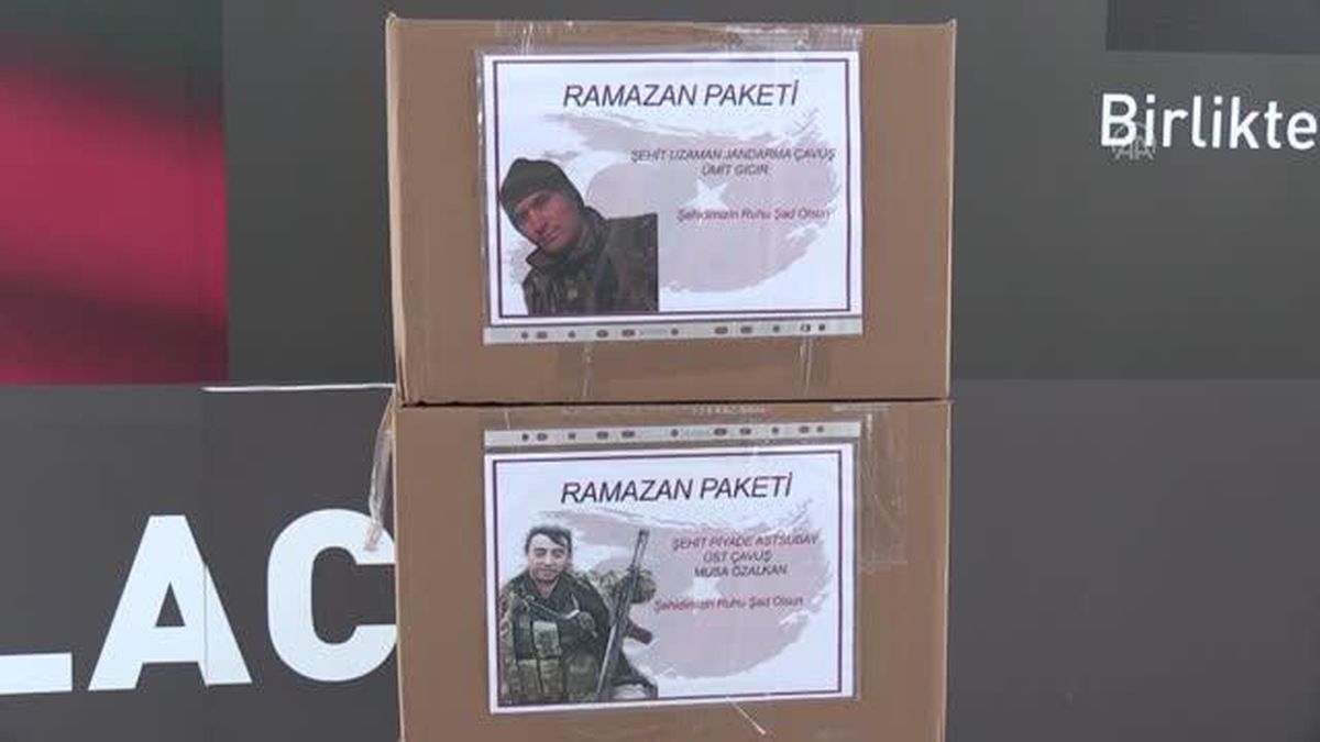 Son dakika: Üniversite öğrencileri, şehitler adına hazırladıkları ramazan kolilerini ihtiyaç sahiplerine ulaştırıyor