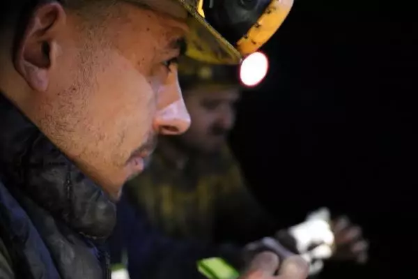 Zonguldak'ta yerin metrelerce altında ilk sahur Zonguldak'ta yerin metrelerce altında ilk sahur