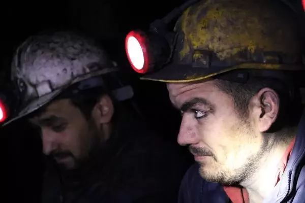 Zonguldak'ta yerin metrelerce altında ilk sahur Zonguldak'ta yerin metrelerce altında ilk sahur