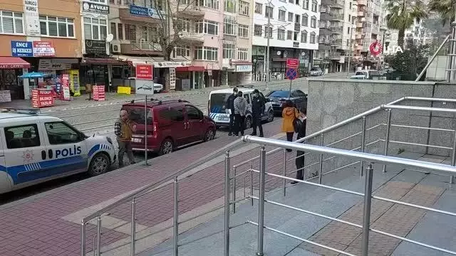 14 yaşındaki kız çocuğunun uygunsuz fotoğrafını çeken şahıs tutuklandı 14 yaşındaki kız çocuğunun uygunsuz fotoğrafını çeken şahıs tutuklandı