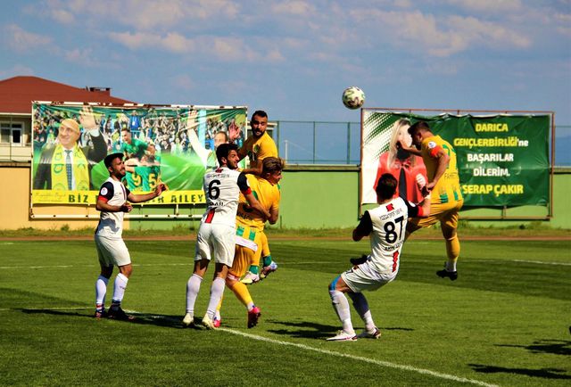 3 lig darica genclerbirligi 0 yozgatspor 2 12 14066504 o