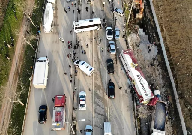 Son dakika haberi: 4 kişinin öldüğü TIR faciasının sebebi belli oldu Son dakika haberi: 4 kişinin öldüğü TIR faciasının sebebi belli oldu