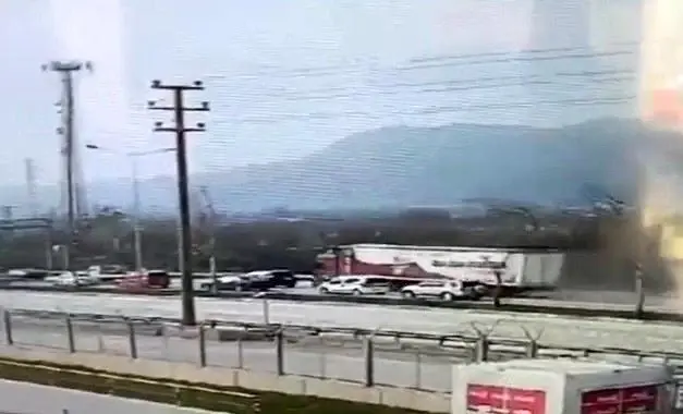 Son dakika haberi: 4 kişinin öldüğü TIR faciasının sebebi belli oldu Son dakika haberi: 4 kişinin öldüğü TIR faciasının sebebi belli oldu