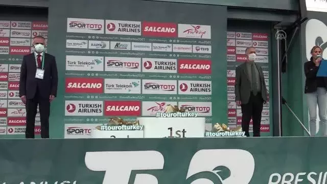 56. Cumhurbaşkanlığı Türkiye Bisiklet Turu - Dördüncü etap sonunda sporcular ödüllerini aldı 56. Cumhurbaşkanlığı Türkiye Bisiklet Turu - Dördüncü etap sonunda sporcular ödüllerini aldı