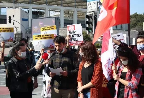 Son dakika haber: ABD SAVAŞ GEMİLERİNİN BOĞAZ'DAN GEÇİŞİNE PROTESTO Son dakika haber: ABD SAVAŞ GEMİLERİNİN BOĞAZ'DAN GEÇİŞİNE PROTESTO