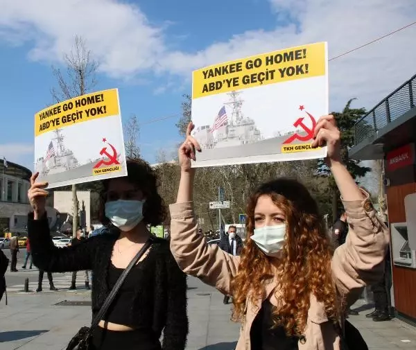 Son dakika haber: ABD SAVAŞ GEMİLERİNİN BOĞAZ'DAN GEÇİŞİNE PROTESTO Son dakika haber: ABD SAVAŞ GEMİLERİNİN BOĞAZ'DAN GEÇİŞİNE PROTESTO