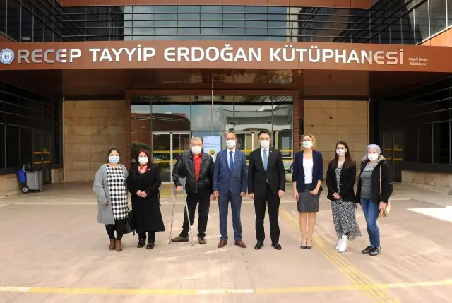 ADÜ Recep Tayyip Erdoğan Engelli Dostu Kütüphanesi tanıtıldı ADÜ Recep Tayyip Erdoğan Engelli Dostu Kütüphanesi tanıtıldı
