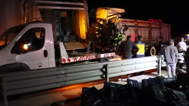 Son dakika haber! Afyonkarahisar 5 araçlık zincirleme kazada 2 yaralı Son dakika haber! Afyonkarahisar 5 araçlık zincirleme kazada 2 yaralı