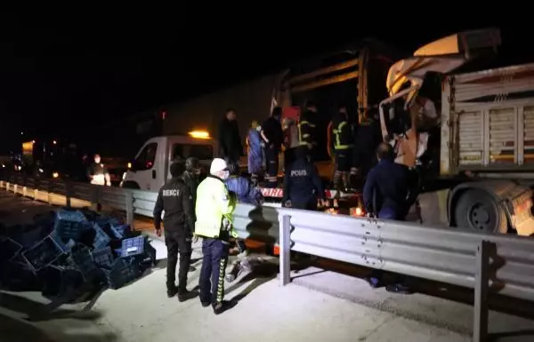 Son dakika haber! Afyonkarahisar 5 araçlık zincirleme kazada 2 yaralı Son dakika haber! Afyonkarahisar 5 araçlık zincirleme kazada 2 yaralı