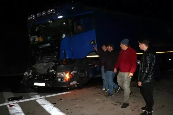 Son dakika haber! Afyonkarahisar 5 araçlık zincirleme kazada 2 yaralı Son dakika haber! Afyonkarahisar 5 araçlık zincirleme kazada 2 yaralı