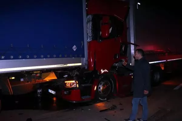 Son dakika haber! Afyonkarahisar 5 araçlık zincirleme kazada 2 yaralı Son dakika haber! Afyonkarahisar 5 araçlık zincirleme kazada 2 yaralı