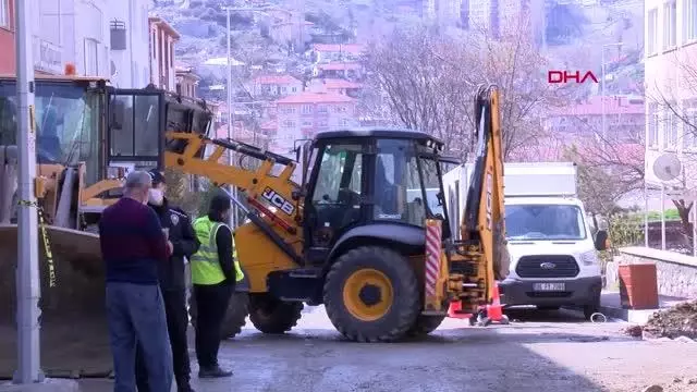 ANKARA Çankaya Belediyesi, o inşaat için 'Diğer binalara zarar vermez' yazısı yazmış ANKARA Çankaya Belediyesi, o inşaat için 'Diğer binalara zarar vermez' yazısı yazmış
