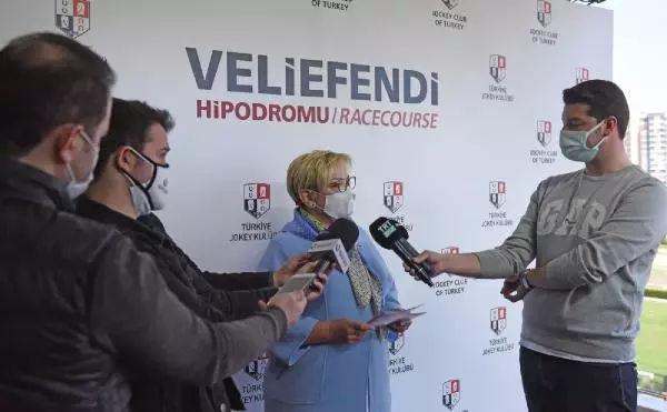 Son dakika haberleri... Atlar çime çıktı, Gazi Koşusu ateşi yakıldı Son dakika haberleri... Atlar çime çıktı, Gazi Koşusu ateşi yakıldı