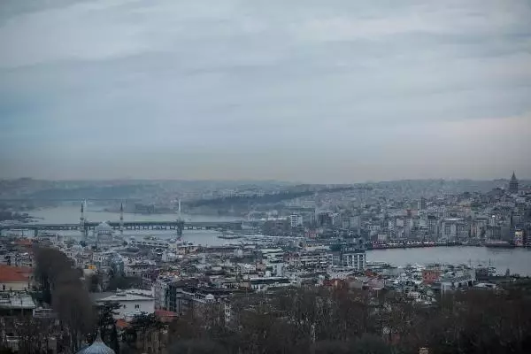 Ayasofya Camii'nin minaresinden tarihi yarımada...