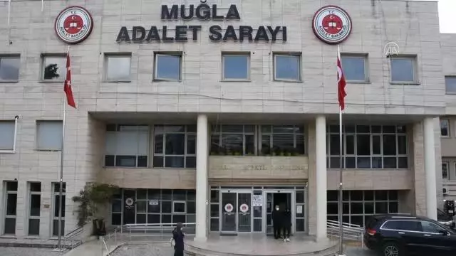 Muğla'da baba ve oğlunun öldürülmesiyle ilgili bir zanlı tutuklandı Muğla'da baba ve oğlunun öldürülmesiyle ilgili bir zanlı tutuklandı