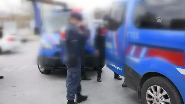 Muğla'da baba ve oğlunun öldürülmesiyle ilgili bir zanlı tutuklandı Muğla'da baba ve oğlunun öldürülmesiyle ilgili bir zanlı tutuklandı